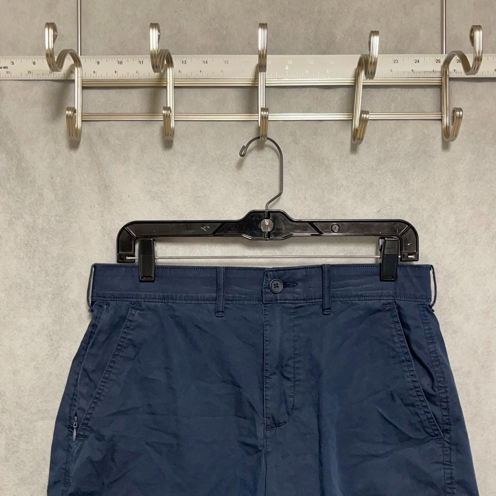 Abercrombie & Fitch Shorts Men 30 Blue A&F All Day Stretch 7" Chino Athletic Fit